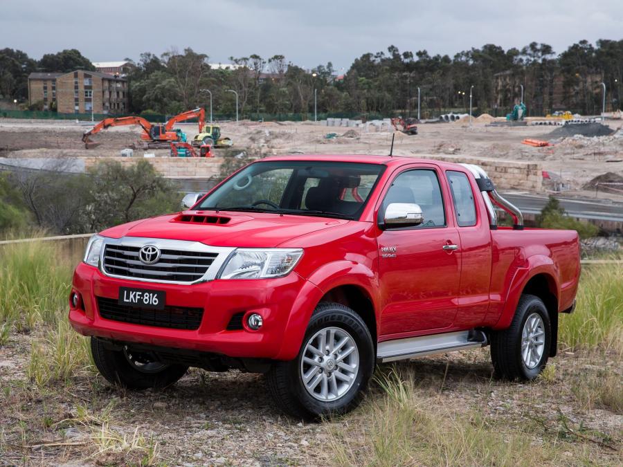 Toyota Hilux SR5 Xtra Cab 4x4 (AU) '2011
